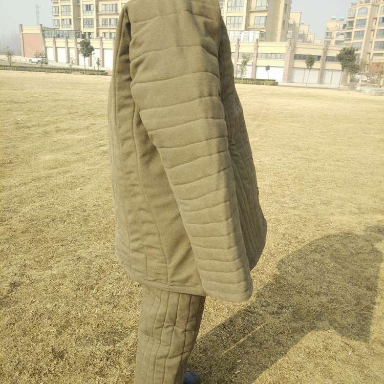 起源动物安防防护服马犬训练防咬帆布多层撕咬犬基地防咬轻便透气