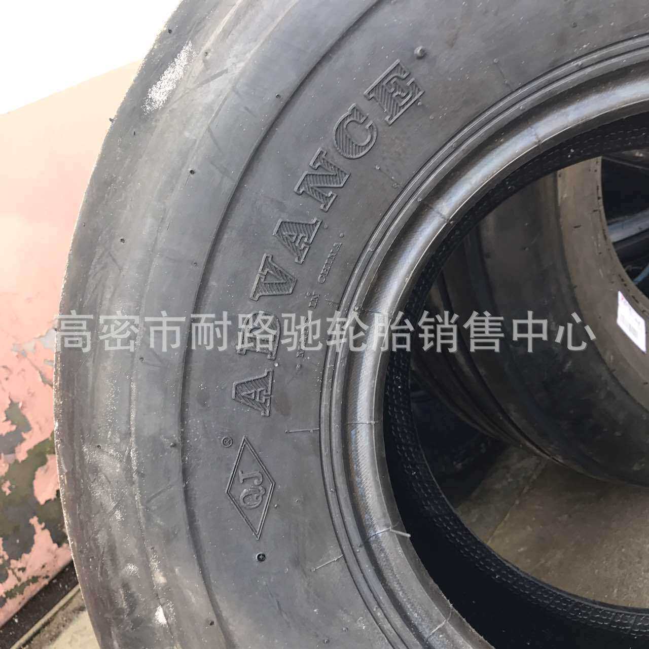 农业拖拉机1844捆草机轮胎14L-16.1SL真空 轮胎打捆机