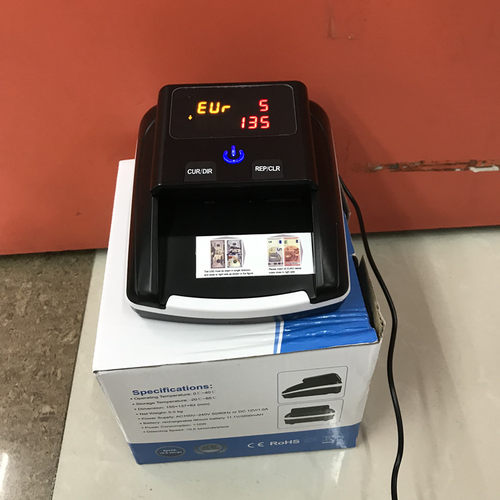 便携式小型美元欧元验钞机合计金额不认国向能钞多方币智进验钞器