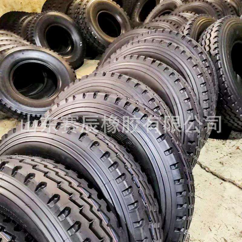 1200r20 1200r24卡车轮胎 钢丝轮胎 加厚耐磨子午线轮胎 货车轮胎