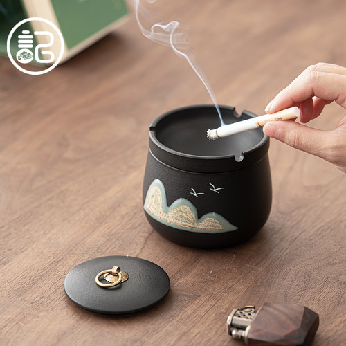 记今朝《手绘远山》带盖陶瓷烟灰缸家用客厅茶桌防风防飞灰