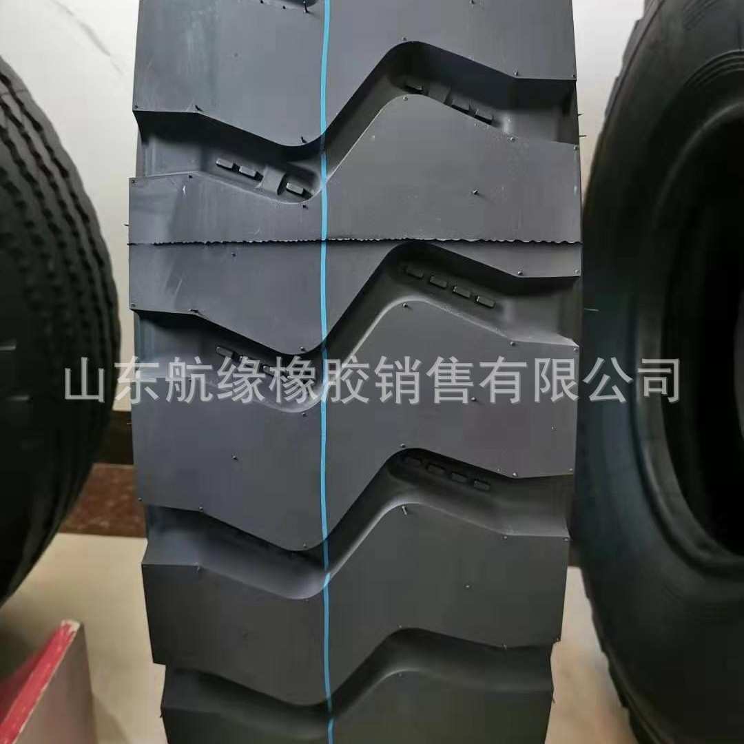 汽车轮胎1100R20 1200R20重载型全钢大货车卡车渣土车泥头车轮胎