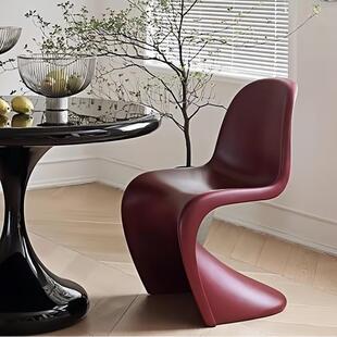 可叠放发货椅靠背简约塑料椅网红现代椅家用餐桌潘东子小时24