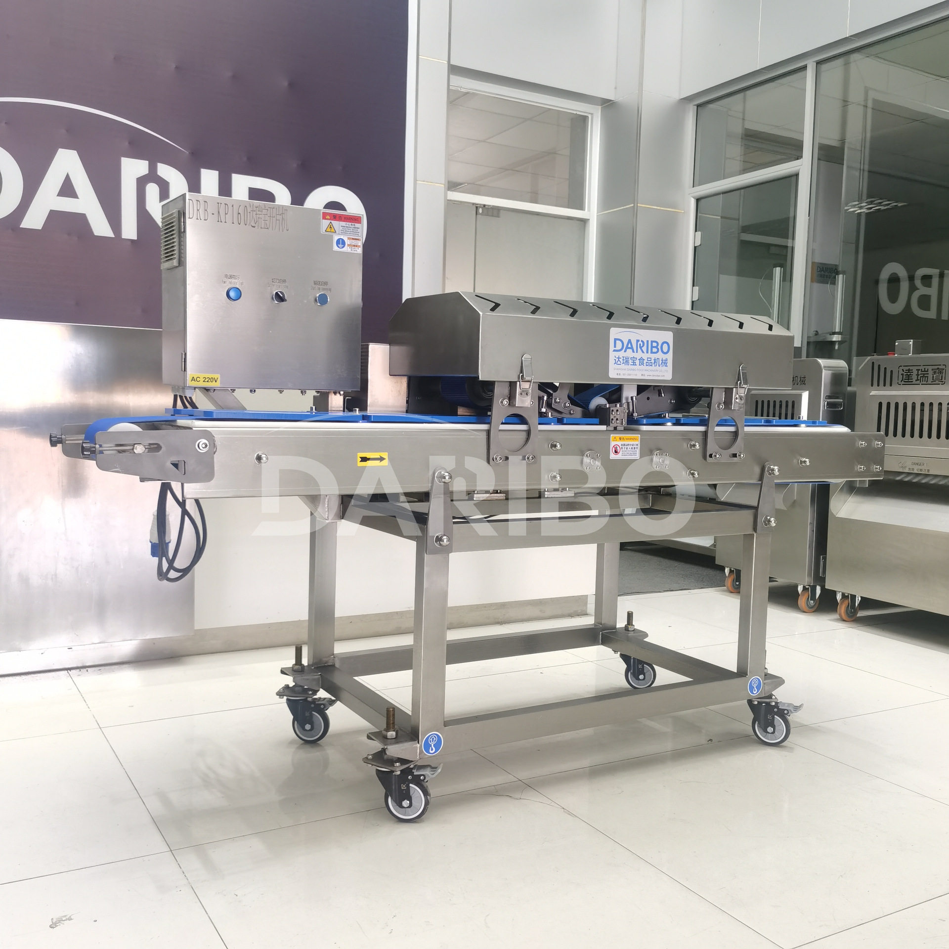 L自动平行鲜肉切割机 牛肉开片机 大型厨房肉类水平切片加工设备,清洗/食品/商业设备,肉制品加工设备,淘宝优惠券,粉丝福利购,淘宝优惠卷