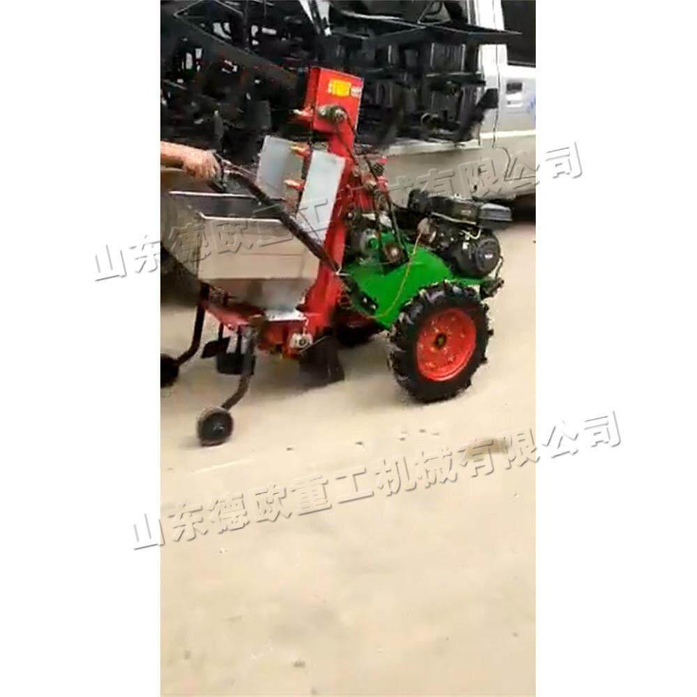 大棚土豆种植设备 农用芋头土豆播种机 小型手推式马铃薯种植机