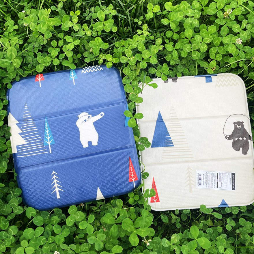 韩国进口学生防潮垫可折叠坐垫椅垫方便携带澡堂坐垫防水隔凉垫