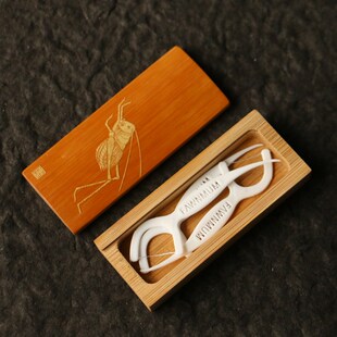 十几年老玉竹东阳名家戚挺飞本工精工留青雕刻牙线盒竹雕工艺品