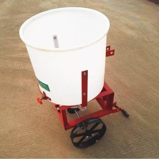 肥料撒播机四轮车前置电动撒肥机后置撒肥车轮式牵引施肥器