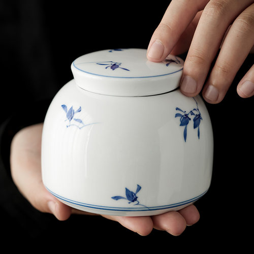 纯手绘蝴蝶兰花茶叶罐陶瓷密封罐便携小号防潮储茶旅行花茶罐茶仓