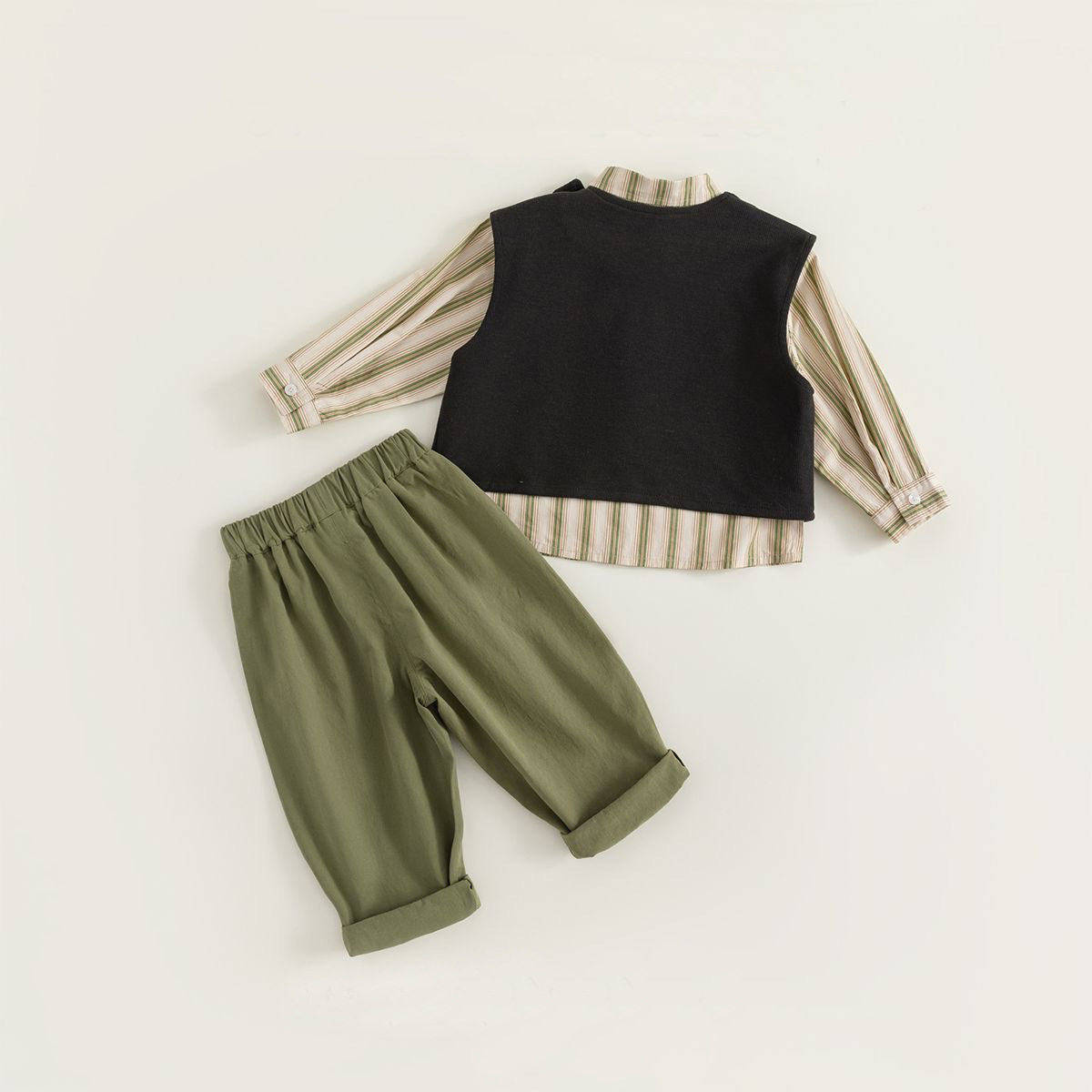 2026新款男童秋季套装3-5-7岁男宝宝马甲三件套宝宝春装