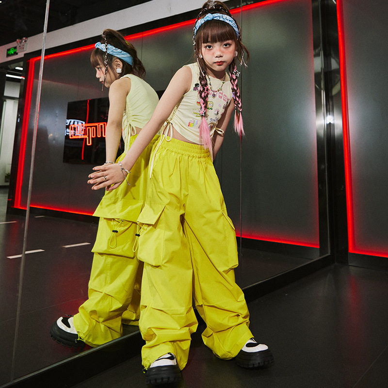 2026新款爵士舞服装女童夏季短款上衣黄色工装裤套装少儿jazz
