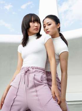 TT2207现代舞蹈练功服女式紧身无袖黑色连体高领体操服艺考生