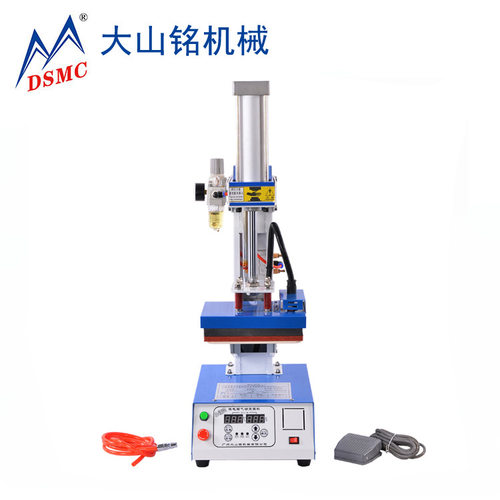 工厂现货  小型服装烫标机 气压单工位烫唛机 箱包气动烫标机