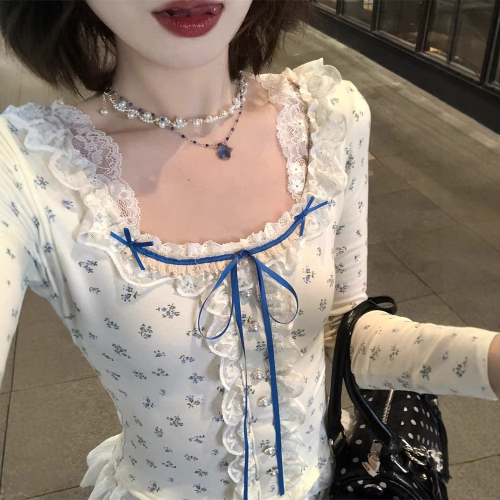 春季修身碎花木耳边蕾丝T恤女