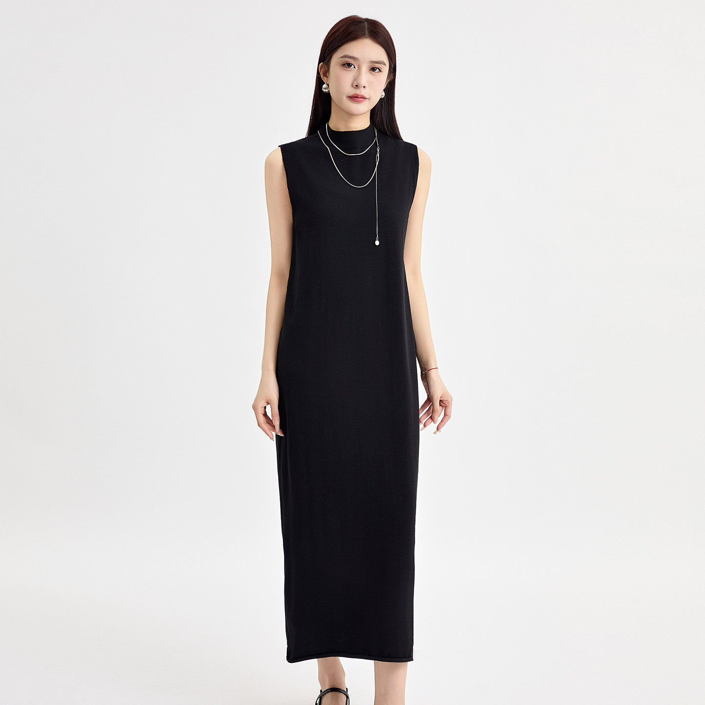 阅涵黑色无袖针织连衣裙2026春季新款内搭吊带中长款小黑裙子