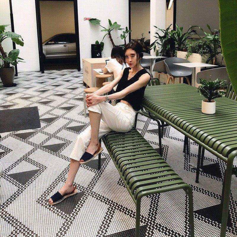 现代户外庭院桌椅组合阳台花园奶茶店咖啡厅外摆桌子休闲铁艺长桌