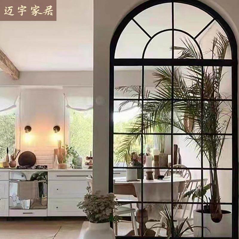 法式屏风隔断美式客厅遮挡拱形复古假窗户铁艺不锈钢玻璃创意拱门