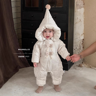 2026新款婴儿羽绒服连体衣公主女宝宝冬装白鸭绒哈衣外出保暖