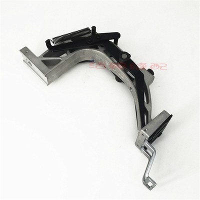 重机1900A打枣机压脚组件 工业缝纫机配件 套结机压脚托架组件