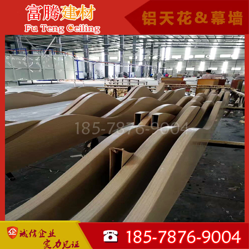 厂家定制 造型铝方通格栅 仿木纹方通吊顶 铝合金U型槽铝天花吊顶