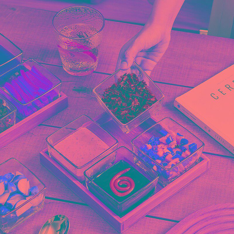 九宫格水果摆盘小精致分格干果小吃盘玻璃家用客厅分类小菜蘸料碟