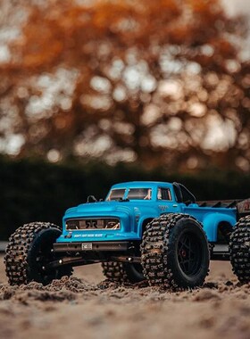 RMA 遥控恶霸流浪者V5升级版6S 1/8  V5四驱驱越野大脚车包邮