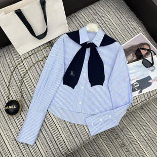 春夏新款学院风假两件竖蓝白条纹衬衫女长袖翻领披肩装饰通勤上衣