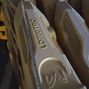 挖掘机斗齿LD700RC三一750斗齿SY75060176496 12805834 边齿齿座