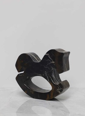 家居现代样板间酒店玄关摆件大理石动物马雕塑工艺电视柜桌面饰品