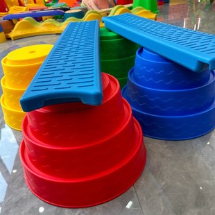 感统构建平衡木PP塑料儿童玩具幼儿园训练亲子游戏早教教具触觉板