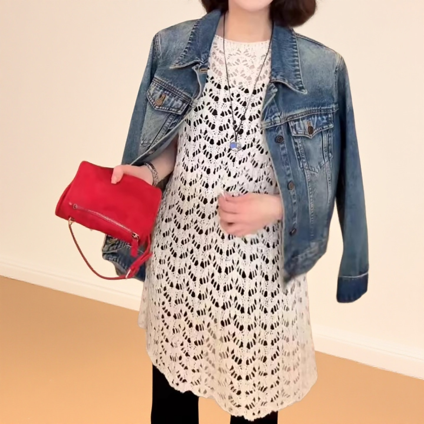 针织中长款钩花镂空背心连衣裙女2026年春夏新款气质叠穿无袖上衣