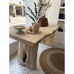 商店配件鞋 自然边桌服装 袋展示岛流表展示 纳维亚原木桌全版 斯堪