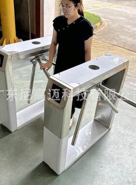 手动机械桥式滚闸机不锈钢三辊闸人行通道摆闸翼闸全高旋转栅门图