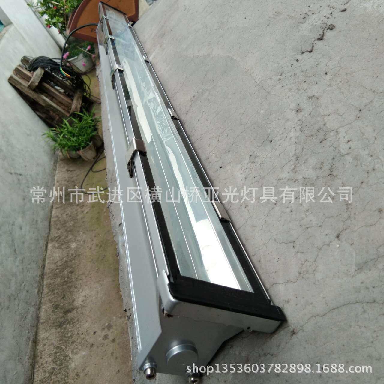 供应LED金属隧道 机床照明无极灯线条灯T8 T5灯管荧光灯洗墙灯
