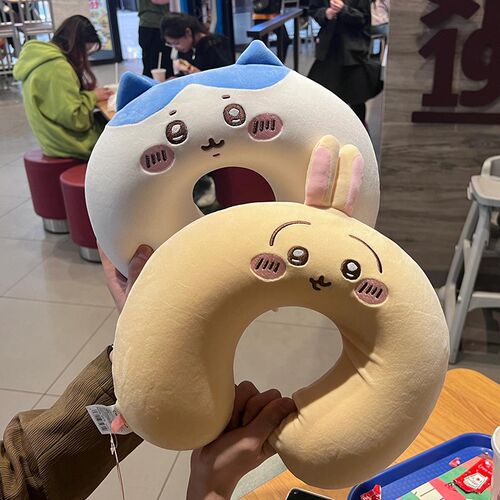 乌萨奇u型枕吉伊卡哇chiikawa小八办公室午睡神器旅行飞机护颈枕