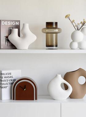 现代格调高级感大地色艺术软装饰品摆件高档轻奢家居客厅酒柜摆设