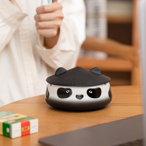 创意熊猫陶瓷烟灰缸带盖大号防飞灰高级感家用客厅办公室烟缸定制