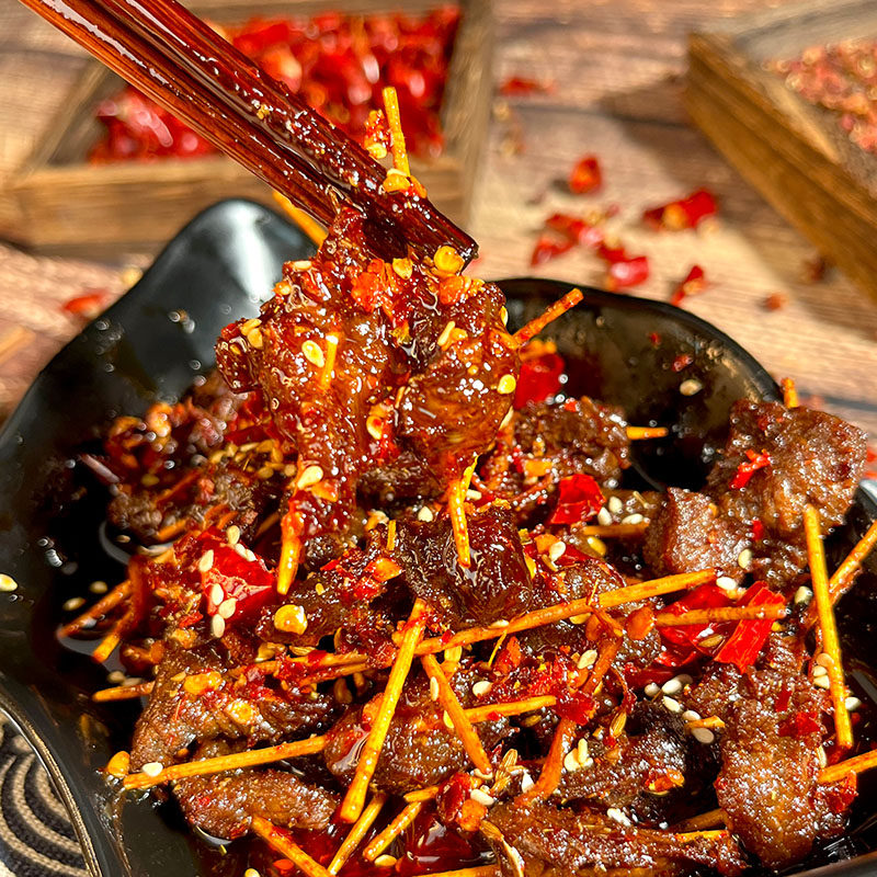 手工美食牙签牛肉牛肉干香辣入味黄牛肉即食零食小包装特产美食