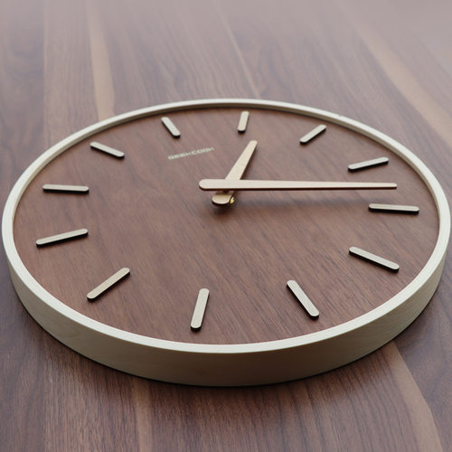侘寂日式客厅挂钟创意挂墙艺术时钟高级感原木风钟表简约挂表胡桃