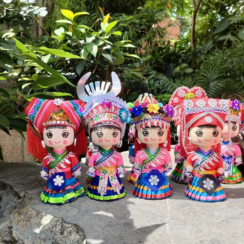 少数民族diy手工艺品壮族苗族木制卡通大头娃娃木偶礼品创意摆件