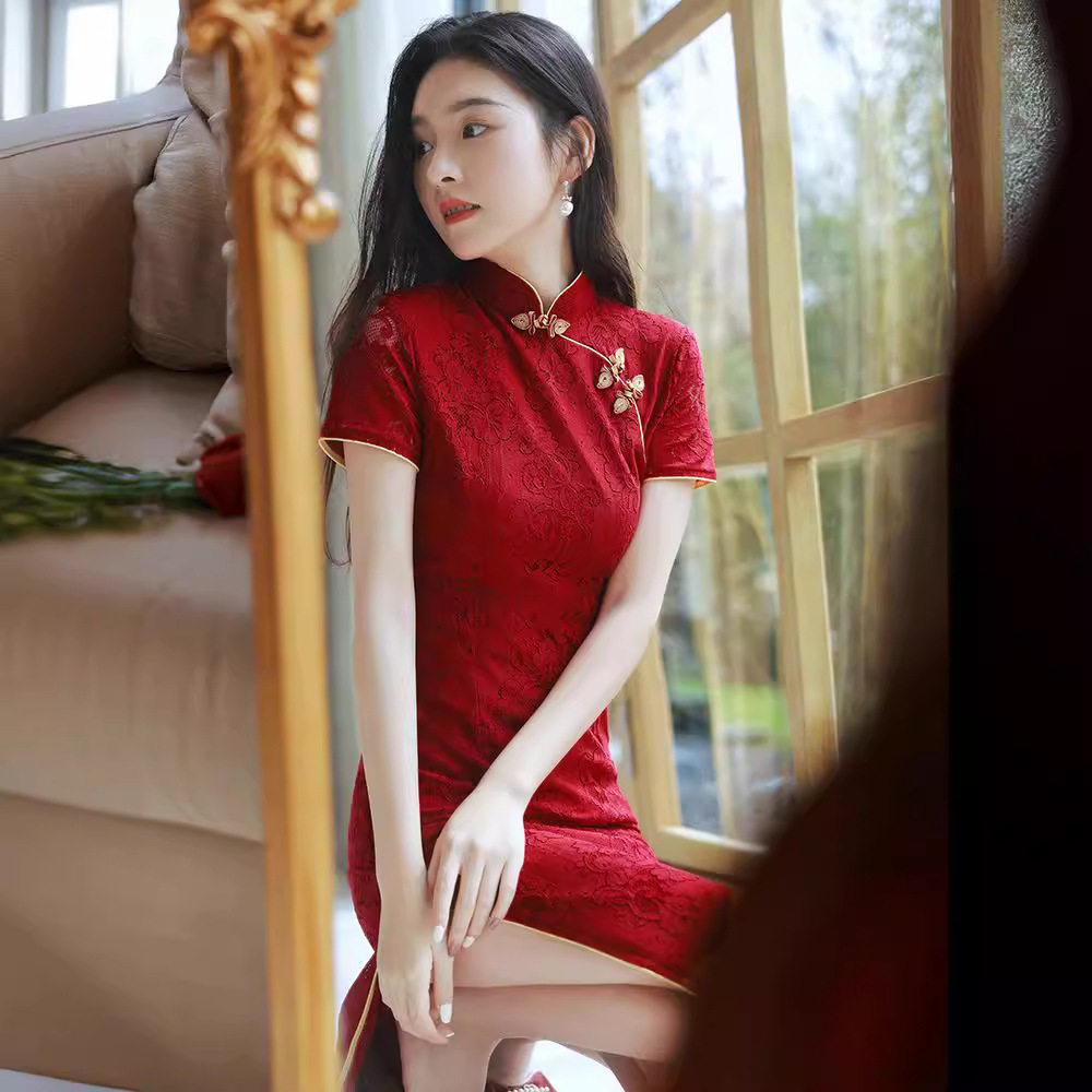 酒红色旗袍敬酒服新娘夏季订婚结婚礼服女高级感气质长款蕾丝斜襟