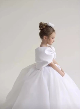 2026新款欧美洋气儿童拖尾礼服女童钢琴生日演出服白色模特走秀礼