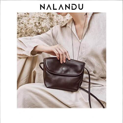 NALANDU纳兰杜包包女式2026新款女包斜挎包女水桶包植鞣轻便挎包