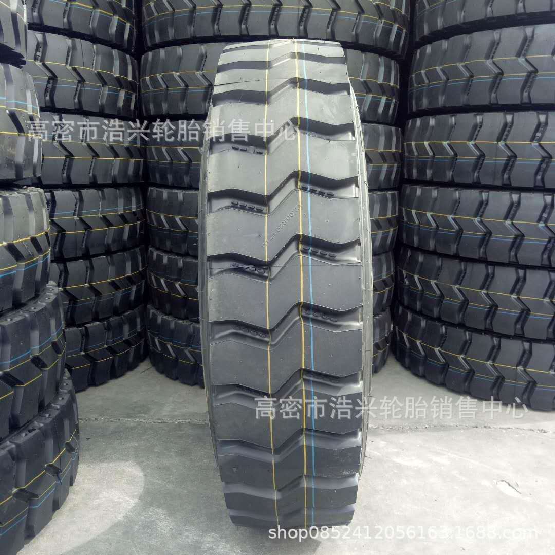 自卸车钢丝轮胎1100R20 1200R20矿山重载货卡车子午线轮胎