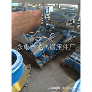 破碎设备颚式破碎机配件齿板、反击破板锤、衬板等