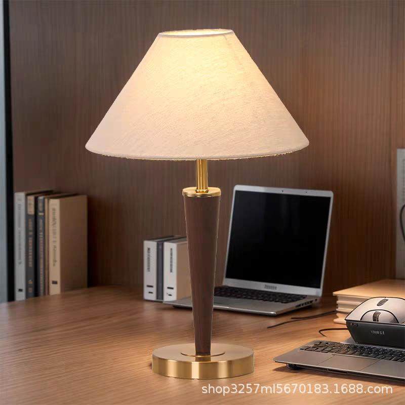 中古简约现代实木布艺台灯 卧室床头装饰北欧木艺书房LED温馨台灯,鲜花速递/花卉仿真/绿植园艺,割草机/草坪机,淘宝优惠券,粉丝福利购,淘宝优惠卷