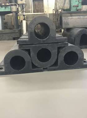 GD280*2000L长度可按要求来样桥墩防撞船用橡胶护舷厂家供应