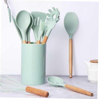 Silicone spatula, stir-frying pan, slotted spoon kitchen set