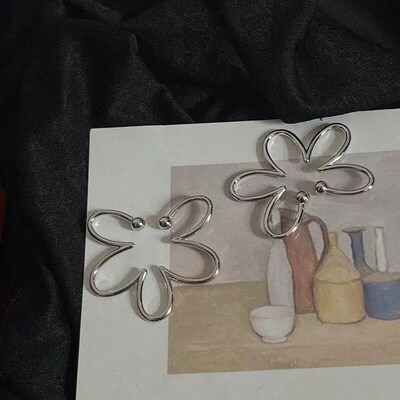 Fashion Exaggerated Hollow Flower Ear Bone Clip Non-Pierced