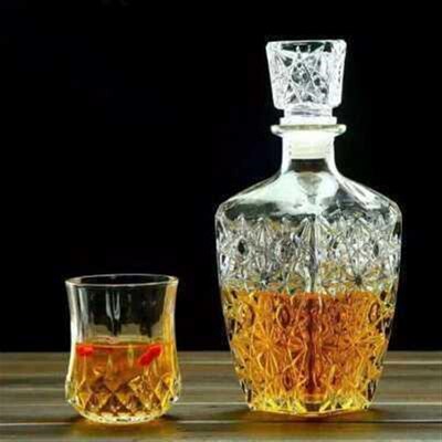 Crystal glass wine bottle decanter set with whisky storage